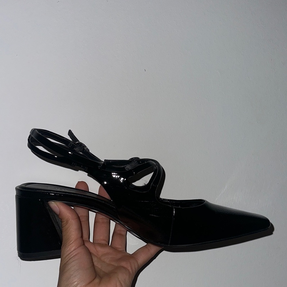 Zara Women's Glossy Black Heels - Picture 2 of 4